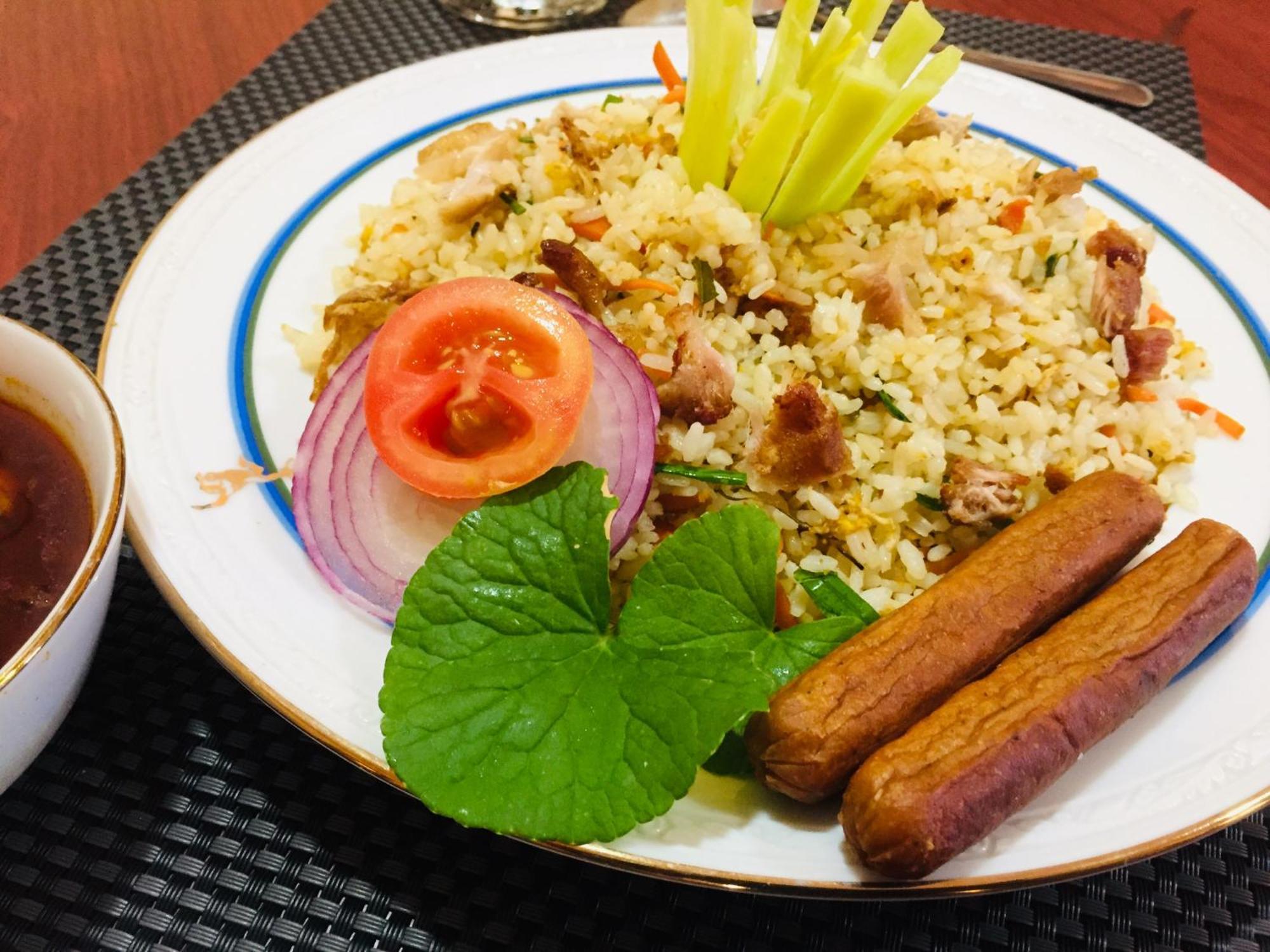 Sweet Home Tourist Rest, Cooking Classes & Tours Anuradhapura Esterno foto