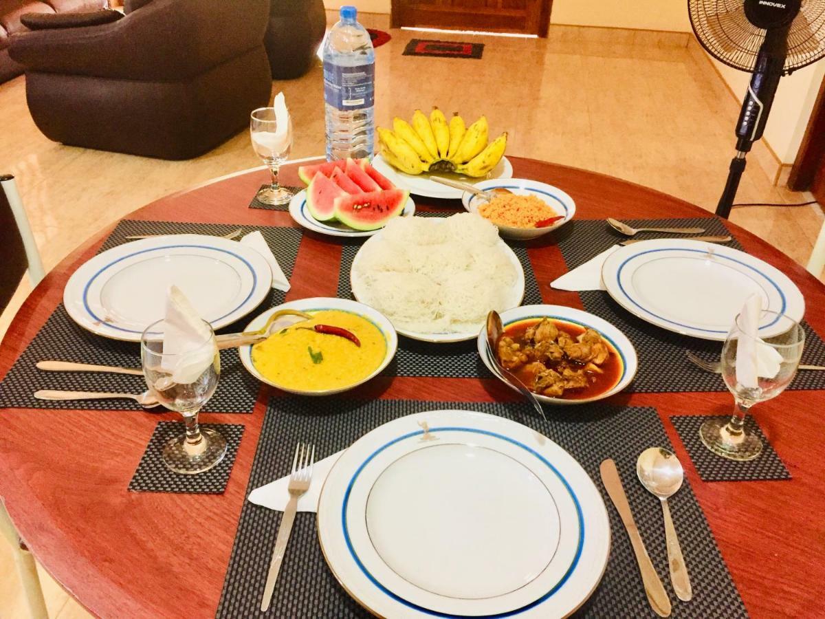 Sweet Home Tourist Rest, Cooking Classes & Tours Anuradhapura Esterno foto