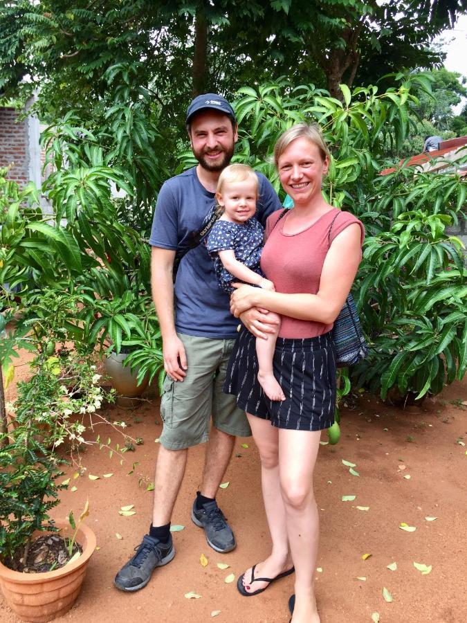 Sweet Home Tourist Rest, Cooking Classes & Tours Anuradhapura Esterno foto